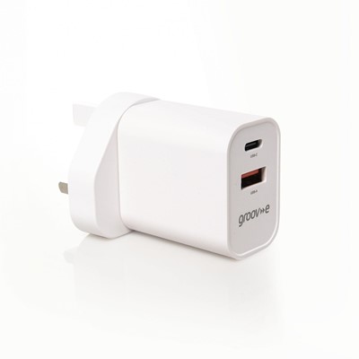 Groov-e USB-C & USB-A Charger 20W with Travel Adaptor Plugs